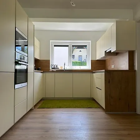 Myurlaubat Holiday home Finkenstein am Faaker See
